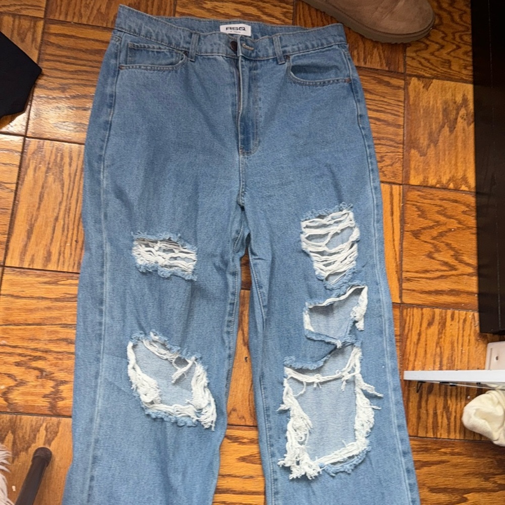 Baggy Ripped Jeans